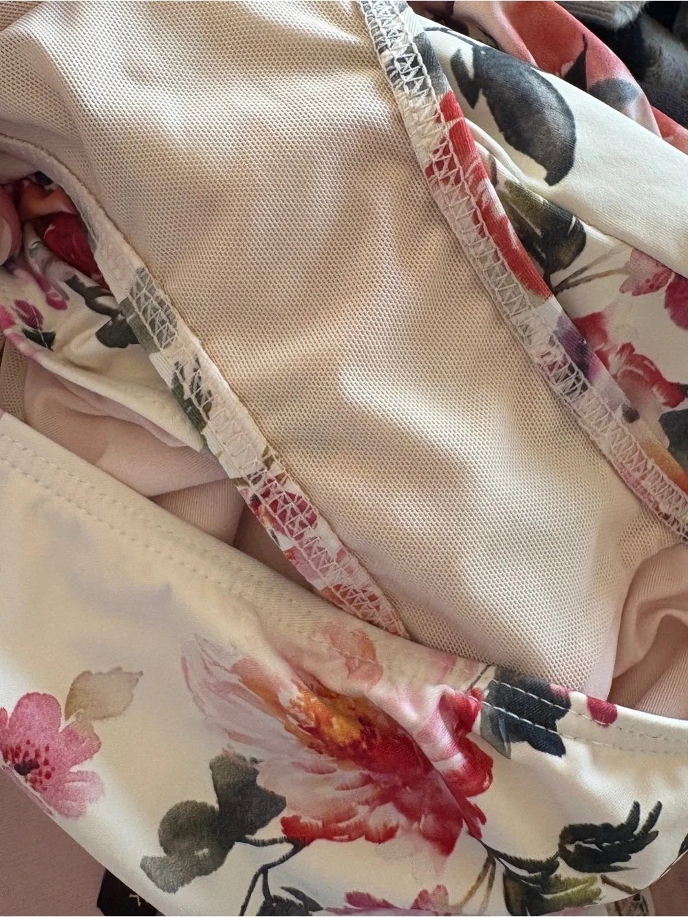 Niptuck Swim sz 10 Joanne Floral One-Piece Swimsuit Bathing Suit Tummy Control